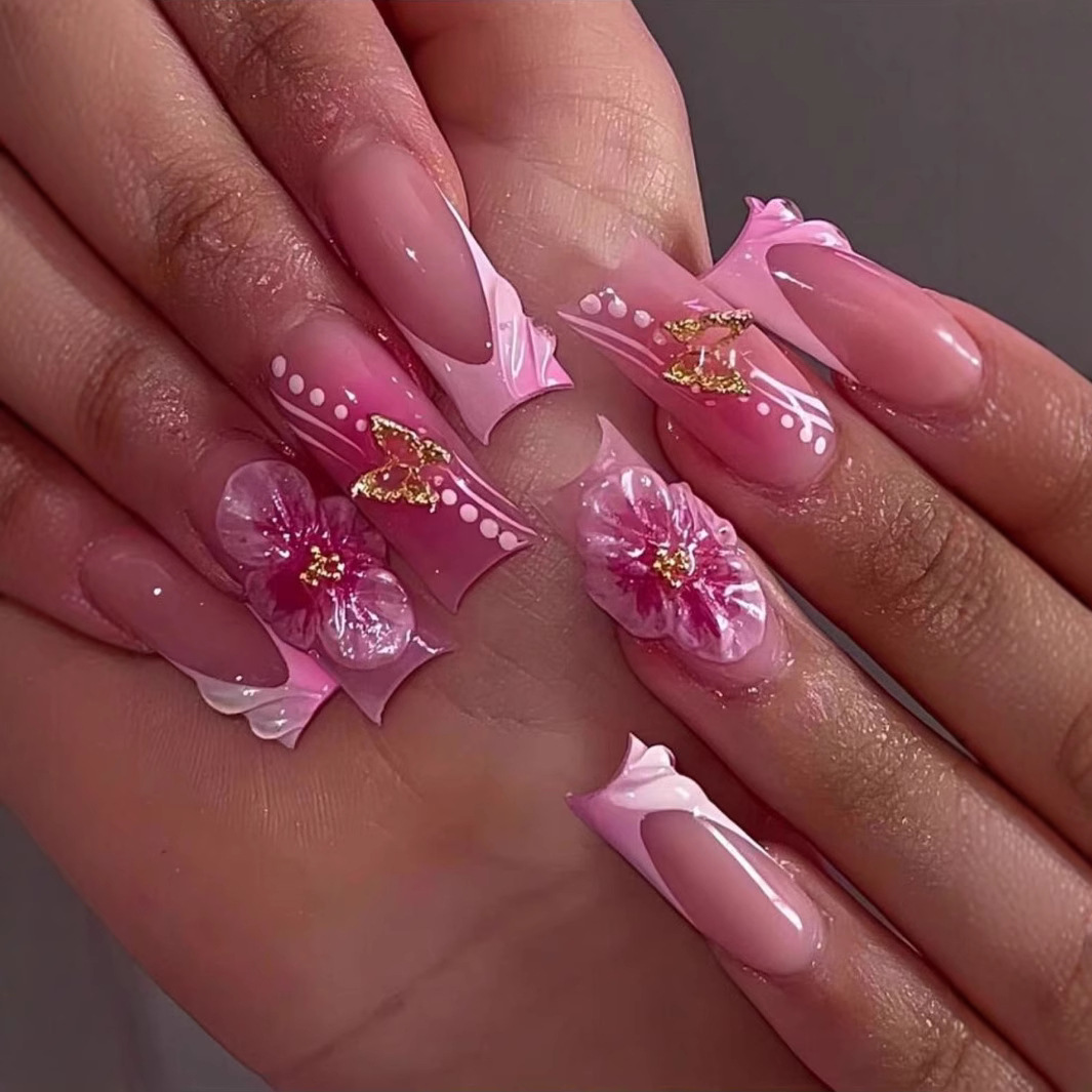 Nail Art Aesthetic - 24 ชิ้นสวมใส่สแควร์กดบนเล็บฤดูร้อนดอกไม้หวานออกแบบความยาวกลางโลงศพเล็บปลอม Glitter ผีเสื้อฝรั่งเศสเล็บปลอม