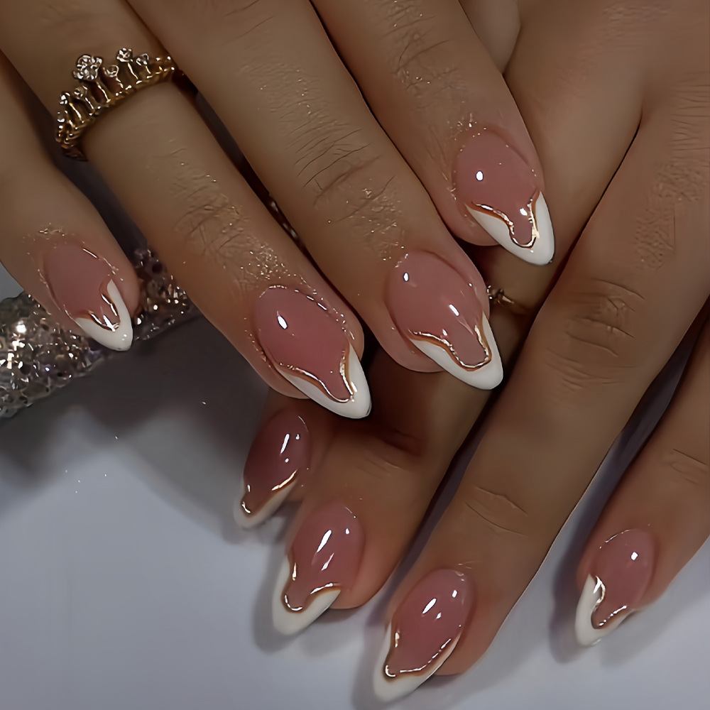 Nail Art Aesthetic - เล็บปลอมแบบสั้น-กลาง สีไล่ระดับนู้ด แดง ขาว เขียวอ่อน สไตล์ฝรั่งเศส