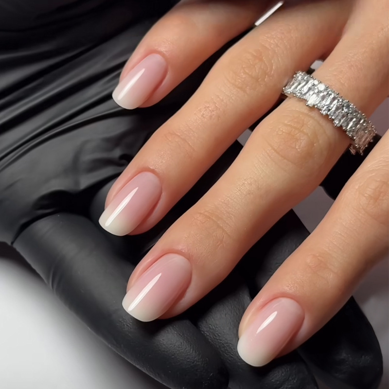 Nail Art Aesthetic - เล็บปลอมแบบกดติด 24 ชิ้น ลายกลิตเตอร์เรียบง่าย สไตล์บัลเล่ต์ พร้อมสีชมพูไล่เฉดแบบเฟรนช์ทรงเหลี่ยม