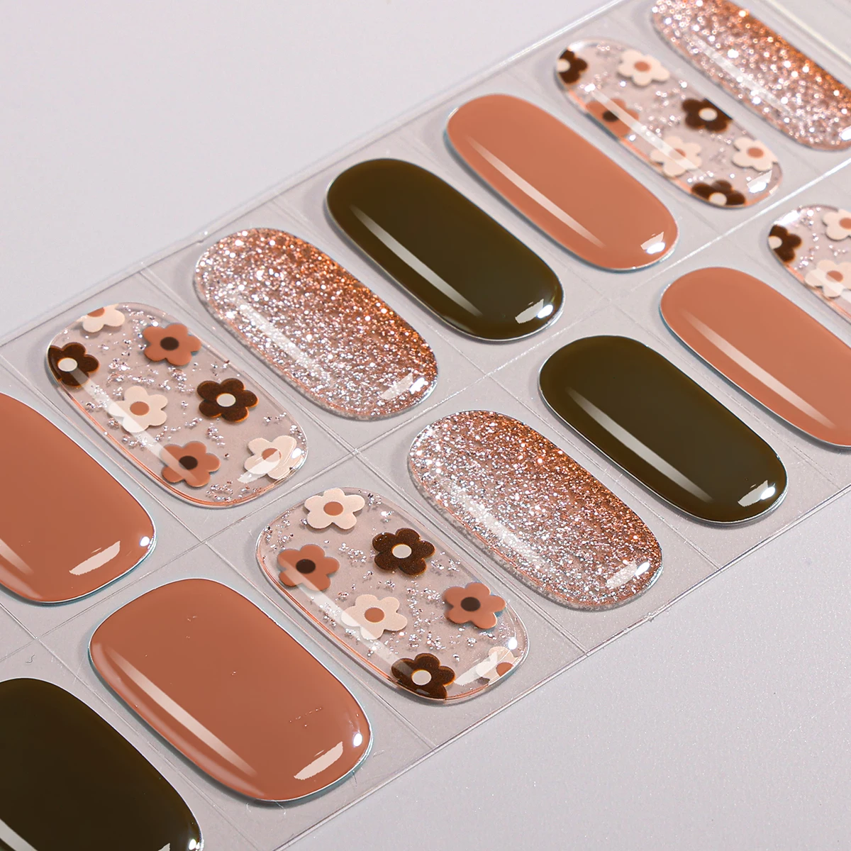 แผ่นเจลติดเล็บลายเสือดาวแบบกึ่ - Nail Art Leopard บทวิจารณ์และราคา