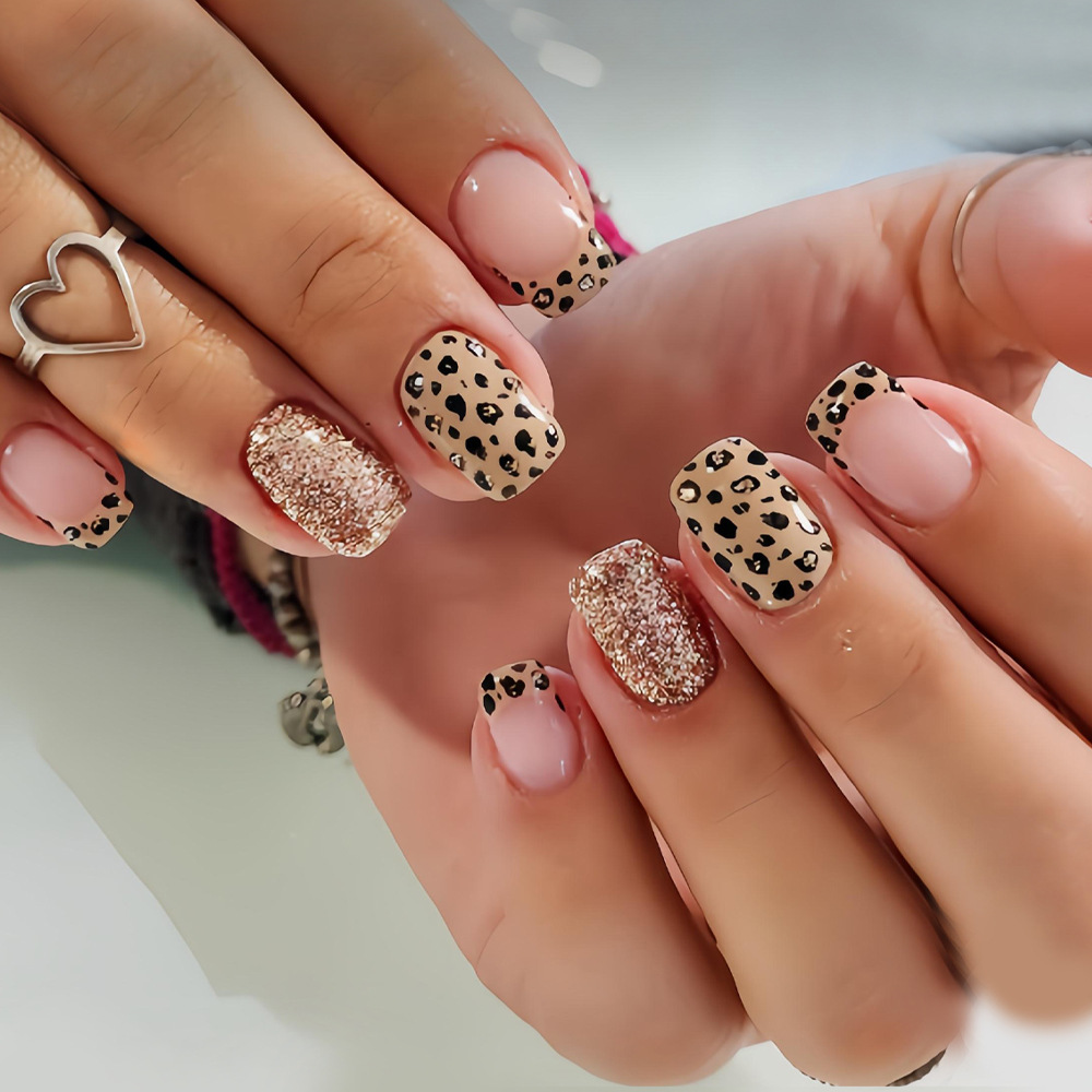 เล็บปลอมแบบสั้นยาวสำหรับผู้หญิ - Nail Art Leopard บทวิจารณ์และราคา