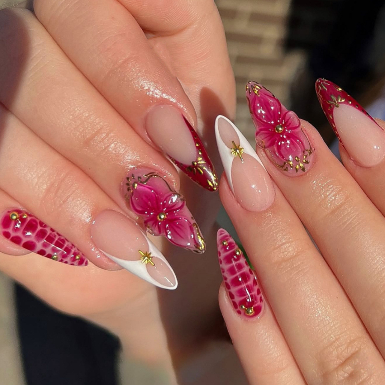 ชุดเล็บปลอมแบบกดติด 24 ชิ้น ลา - Nail Art Aesthetic บทวิจารณ์และราคา
