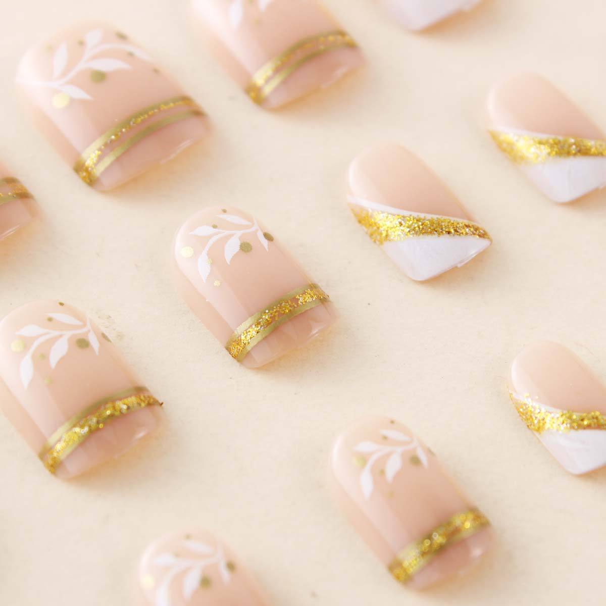 เล็บปลอมแบบสั้น-กลางสำหรับผู้ห - Nail Art Aesthetic บทวิจารณ์และราคา