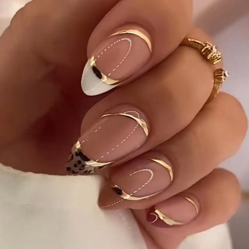 เล็บปลอมขนาดกลางสำหรับผู้หญิงแ - Nail Art Leopard บทวิจารณ์และราคา