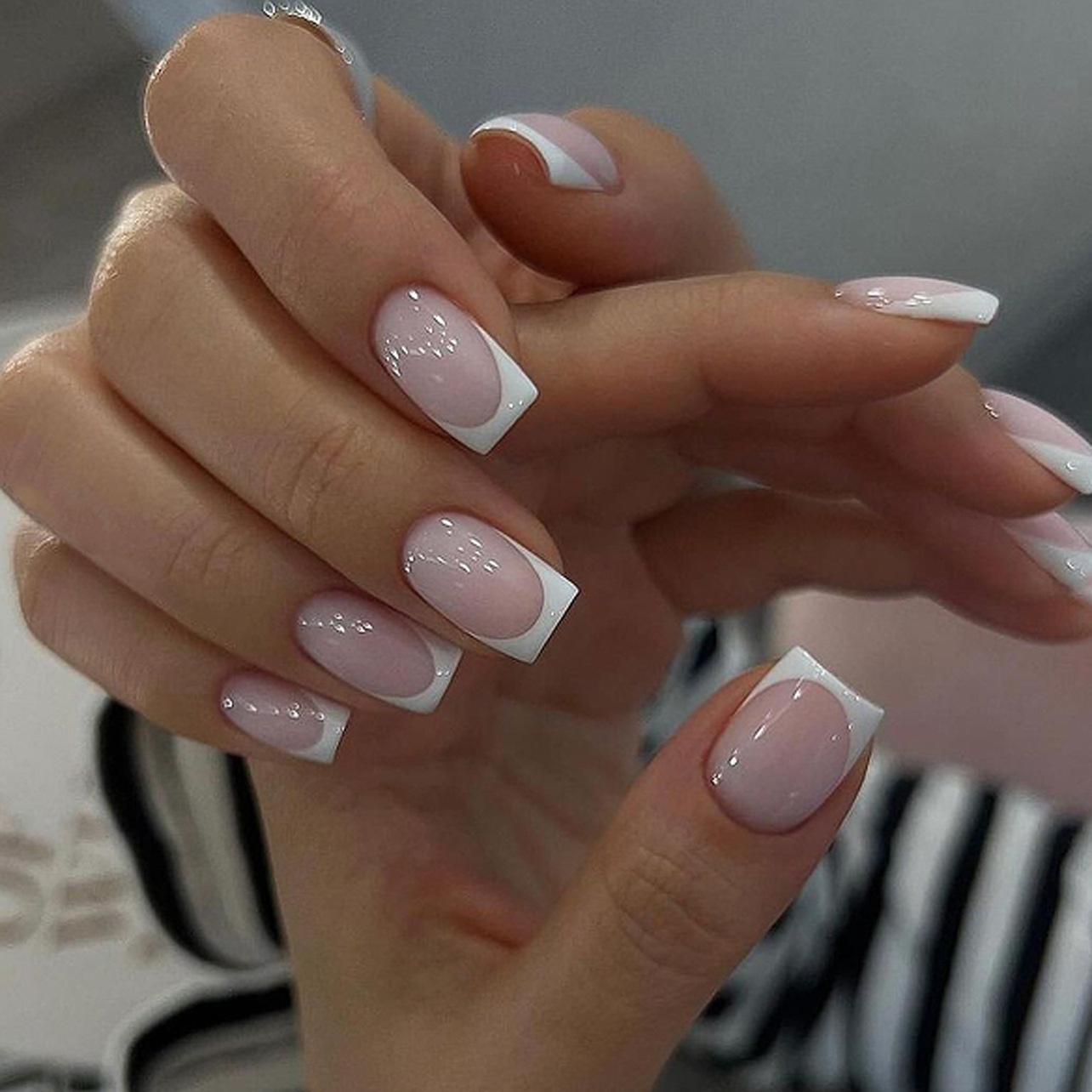 เล็บปลอมแบบกดติด 24 ชิ้น ลายกล - Nail Art Aesthetic บทวิจารณ์และราคา